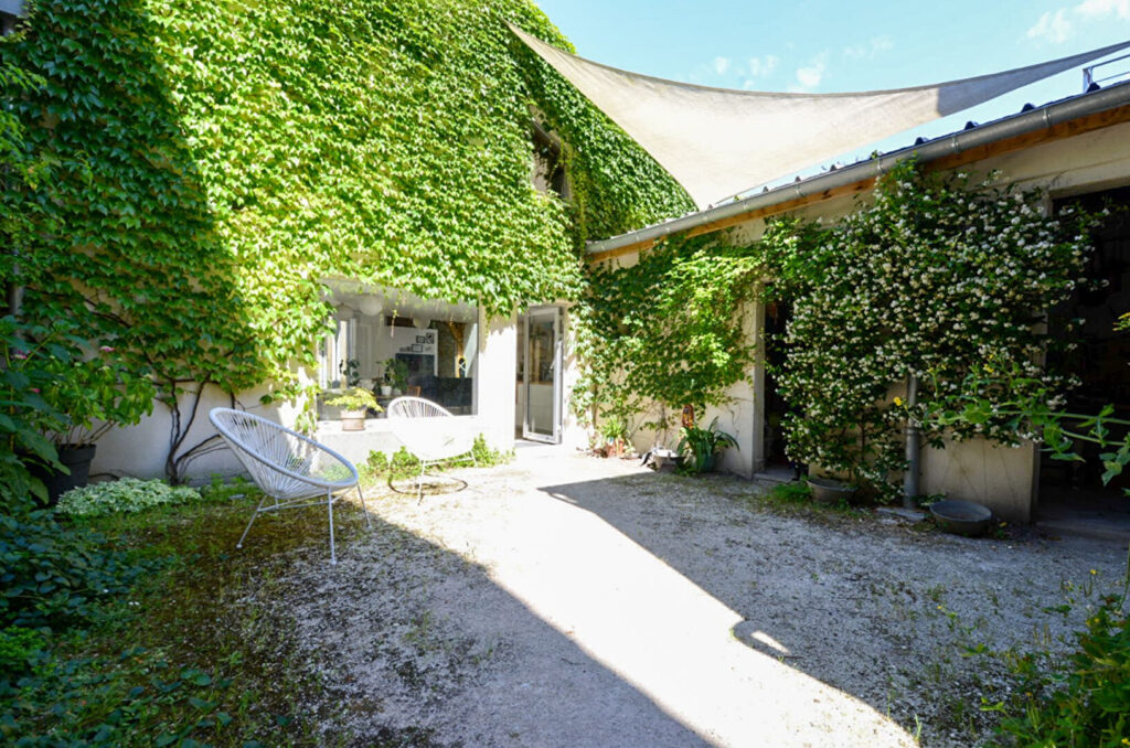 Maison villageoise de charme avec terrasse