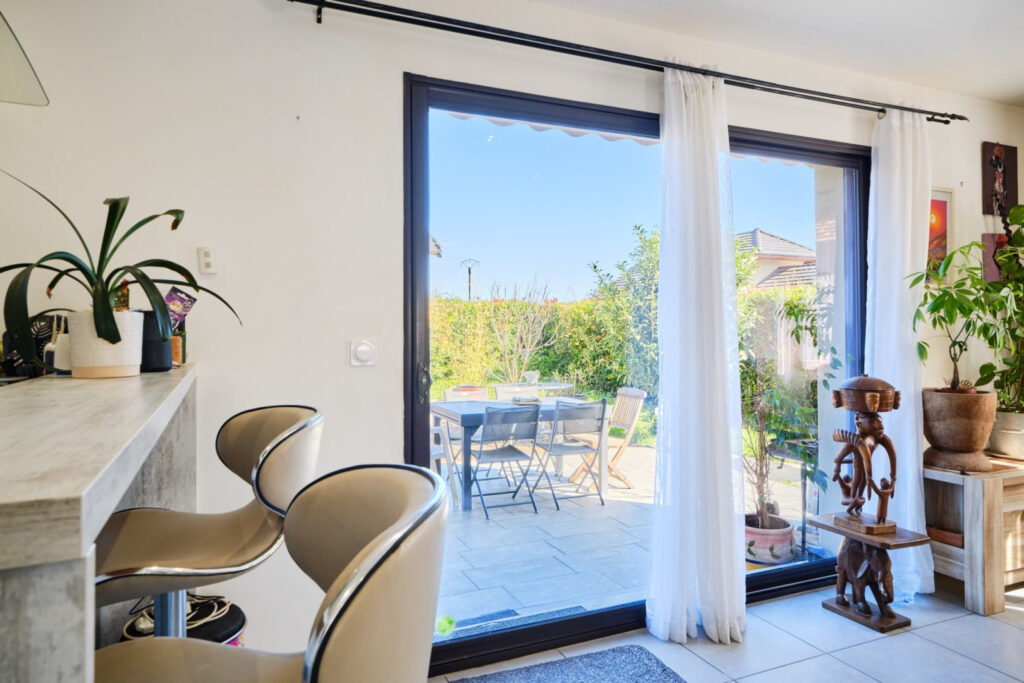 Maison familiale avec jardin image 3