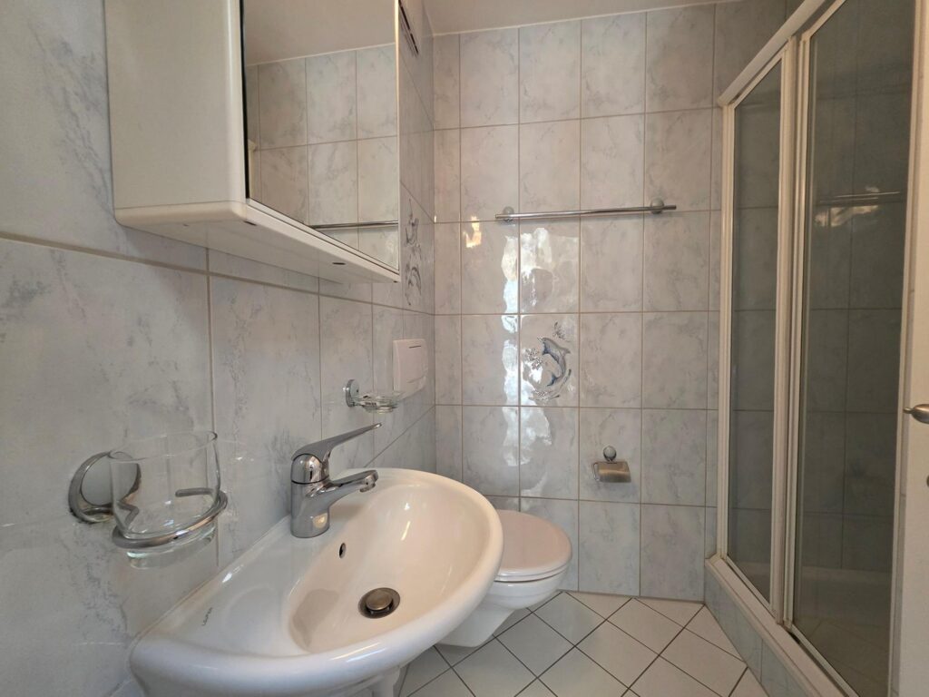 Appartement chic et de style 1er loyer est offert image 4